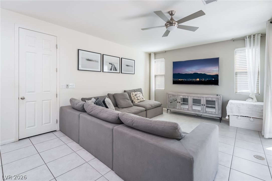 8169 Hafner Street Las Vegas NV 89178