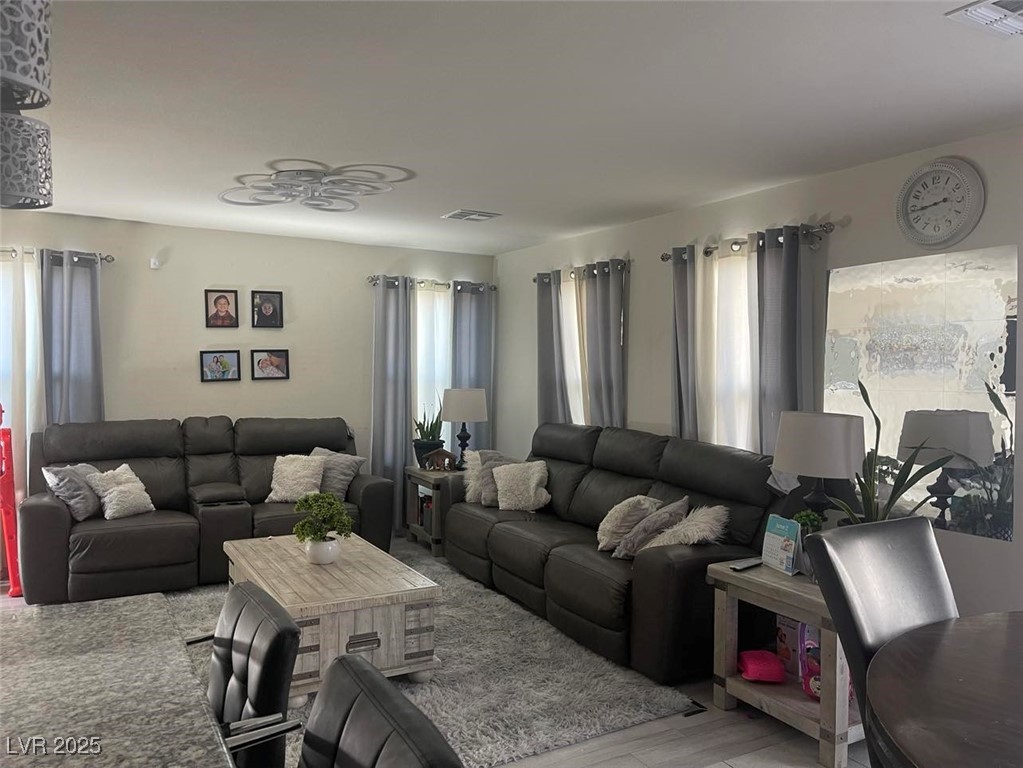 5045 Bloodhound Street Las Vegas NV 89122