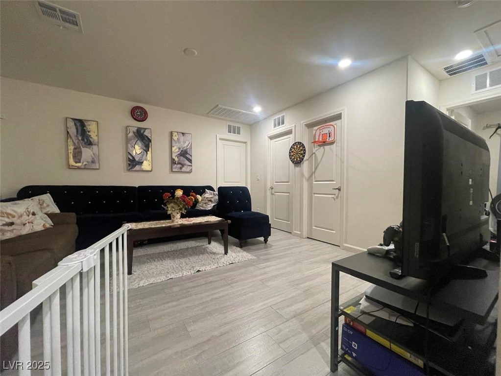 5045 Bloodhound Street Las Vegas NV 89122