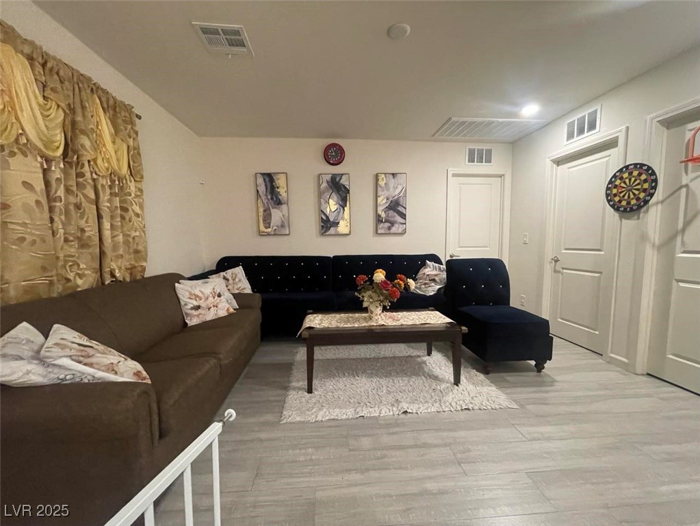 5045 Bloodhound Street Las Vegas NV 89122