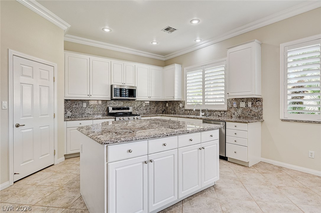 7922 Carson Creek Street Las Vegas NV 89113