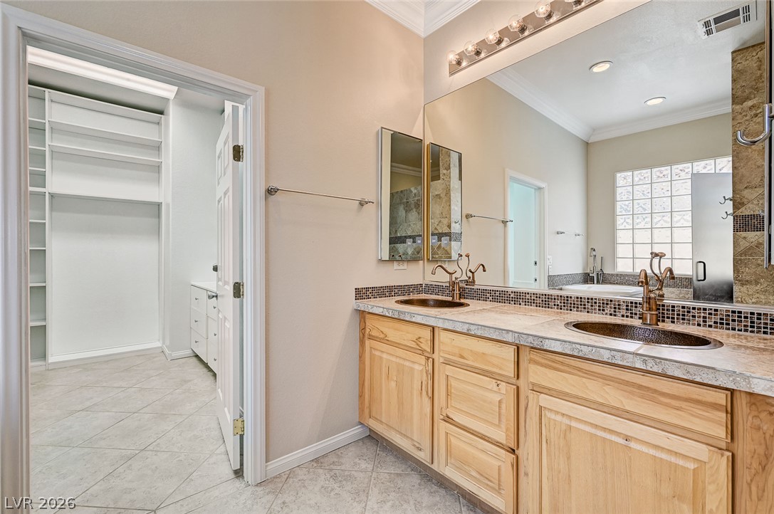 7922 Carson Creek Street Las Vegas NV 89113