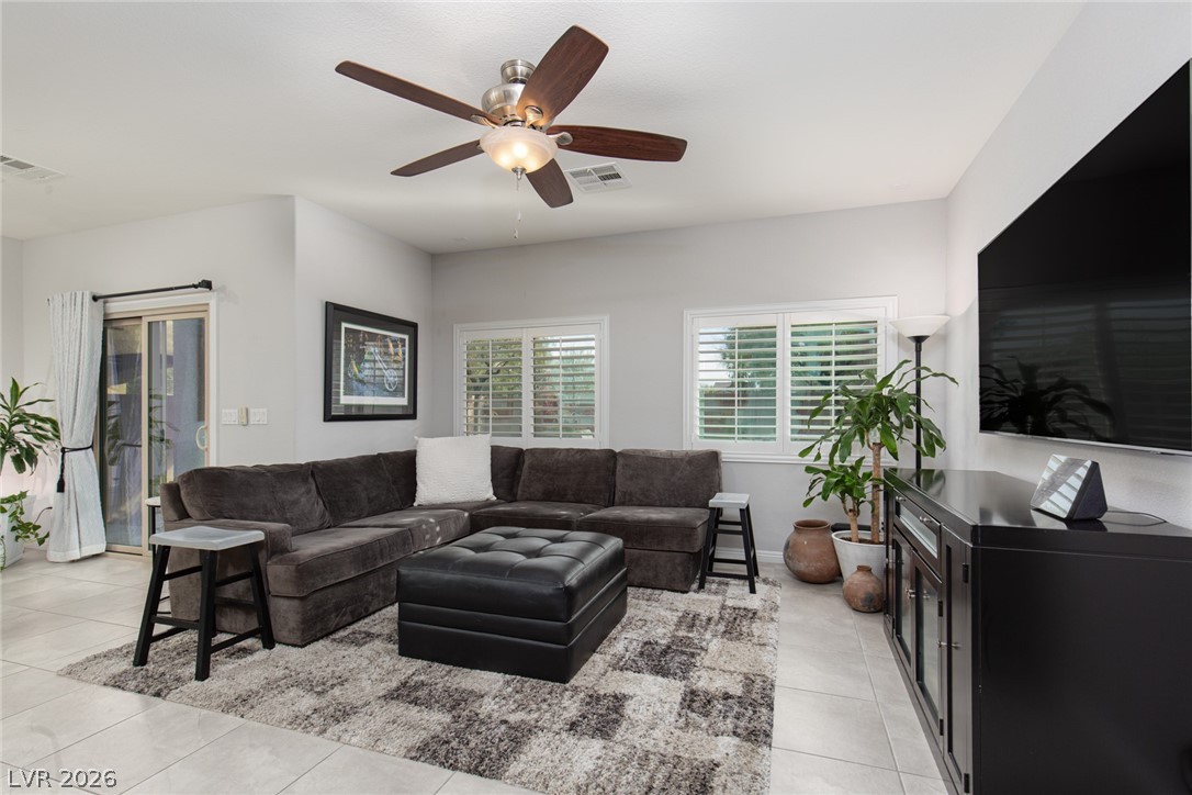 8465 Spirit Vale Avenue Las Vegas NV 89117