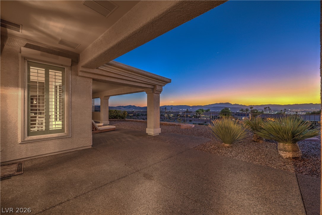 2728 Olivia Heights Avenue Henderson NV 89052