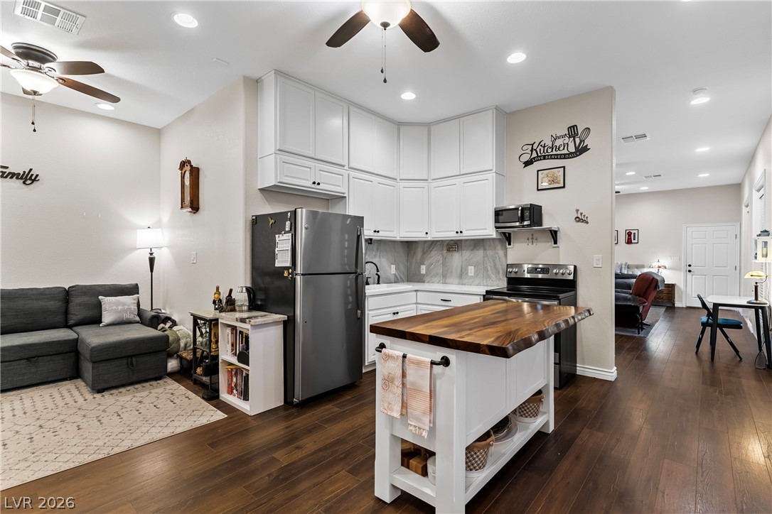 6382 Hermes Stables Court Las Vegas NV 89131