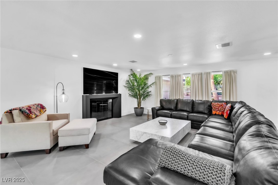 3189 Montecito Drive Las Vegas NV 89120