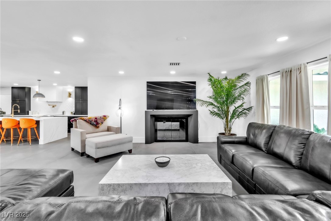 3189 Montecito Drive Las Vegas NV 89120
