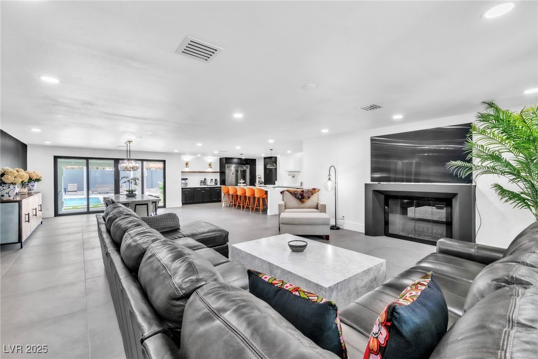 3189 Montecito Drive Las Vegas NV 89120