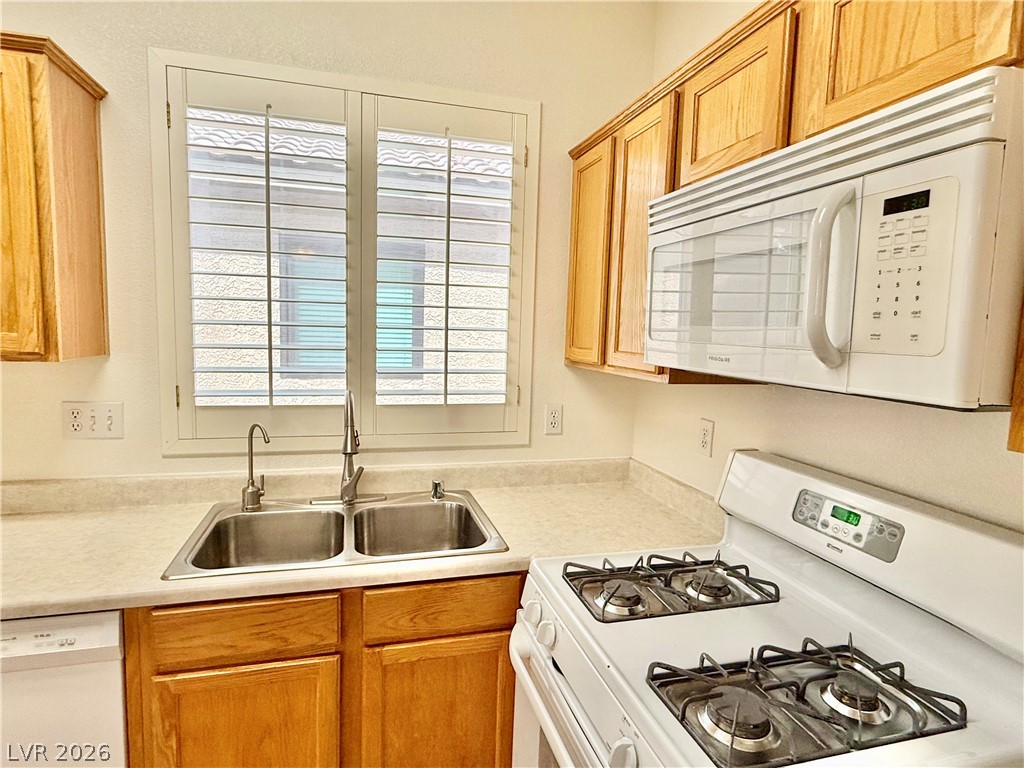 7825 Ithaca Falls Street Las Vegas NV 89149