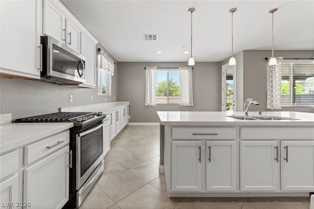 2462 Sylvan Hymn Street Henderson NV 89044