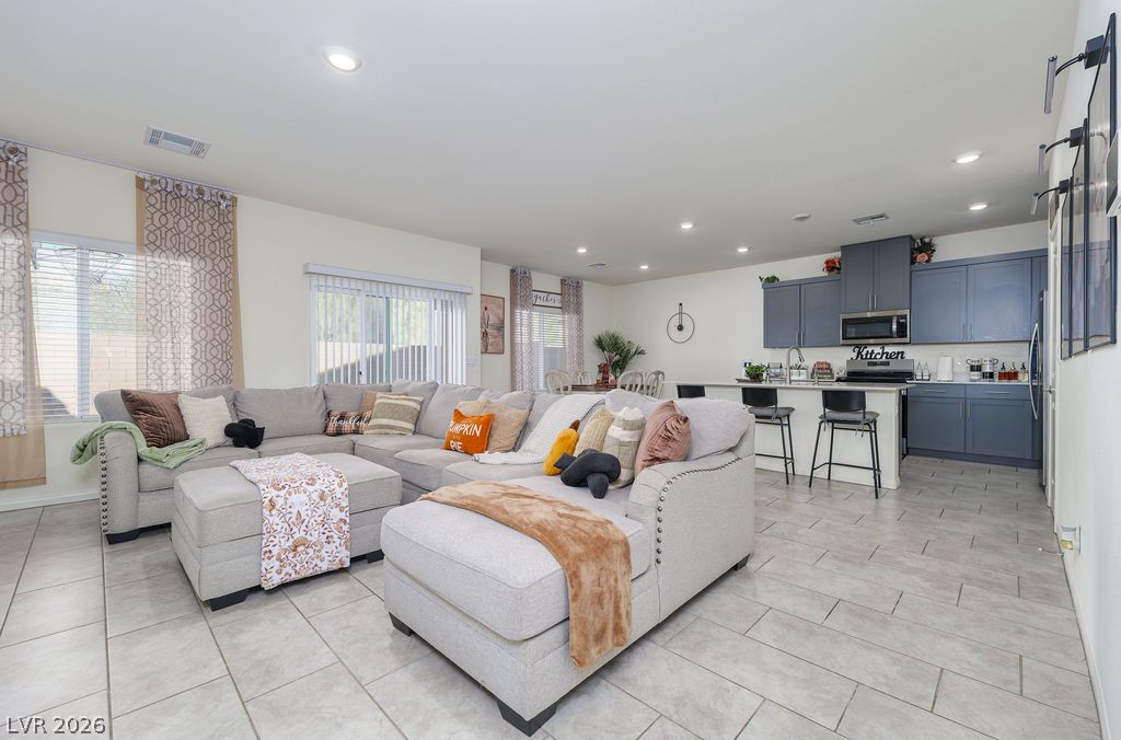6135 Larimar Gold Street North Las Vegas NV 89115