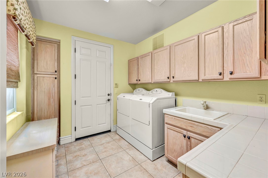 176 Brushton Court Las Vegas NV 89138