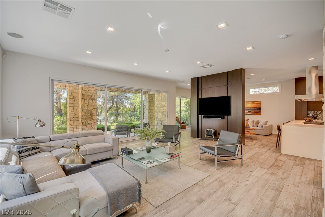 11827 Oakland Hills Drive Las Vegas NV 89141