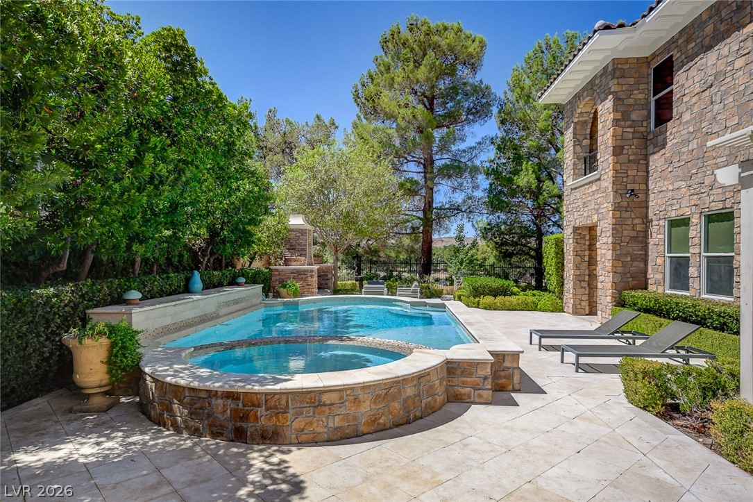 11827 Oakland Hills Drive Las Vegas NV 89141