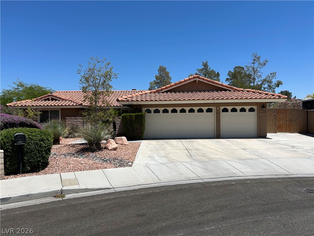 8320 West Eddy Stone Drive Las Vegas NV 89117