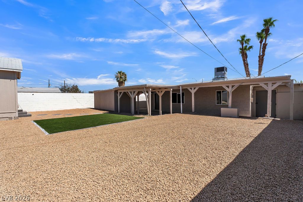472 National Street Henderson NV 89015