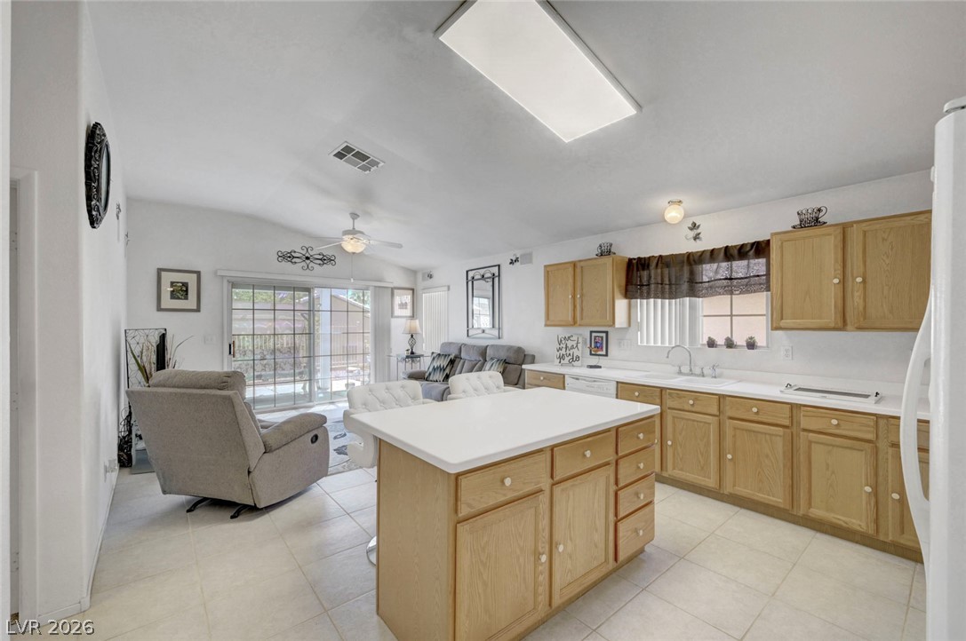 5456 Beach Pine Street Las Vegas NV 89130