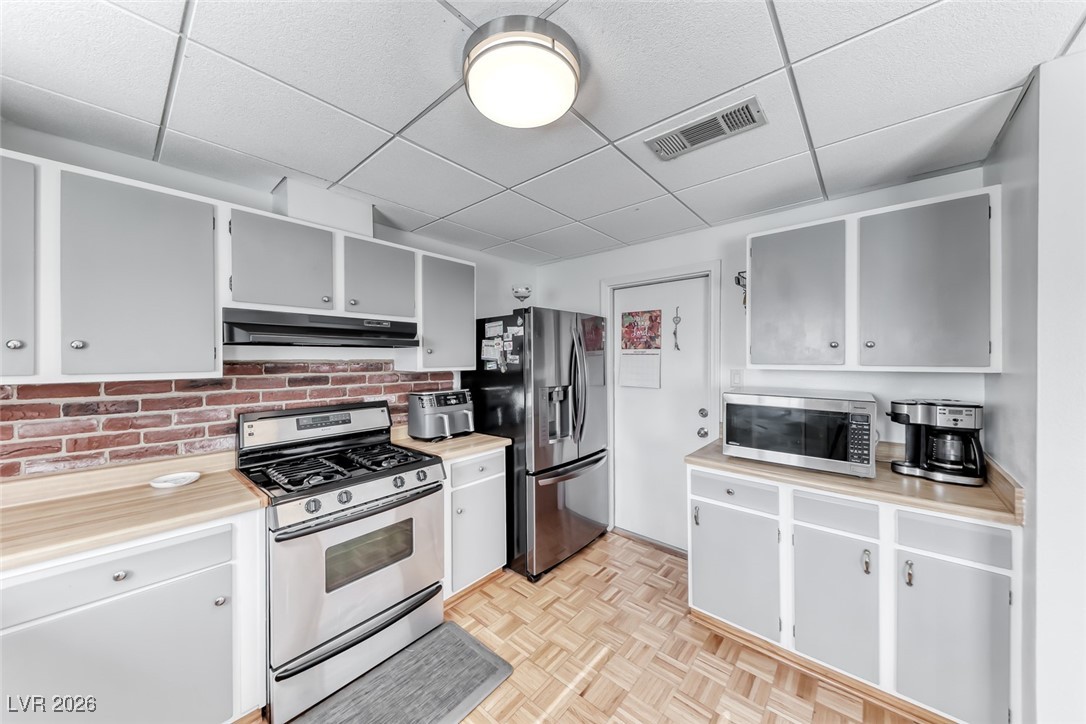 7113 Stormson Drive Las Vegas NV 89145