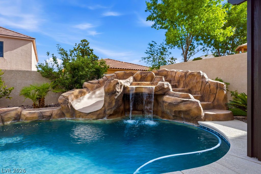 10327 Parkview Mountain Avenue Las Vegas NV 89166
