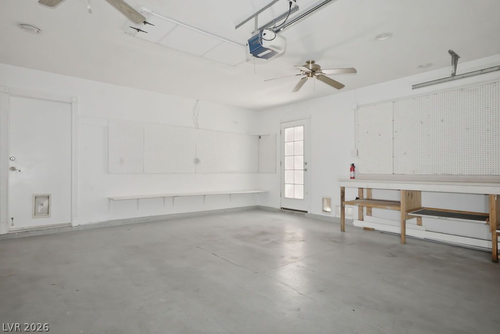 8220 James Grayson Drive Las Vegas NV 89145
