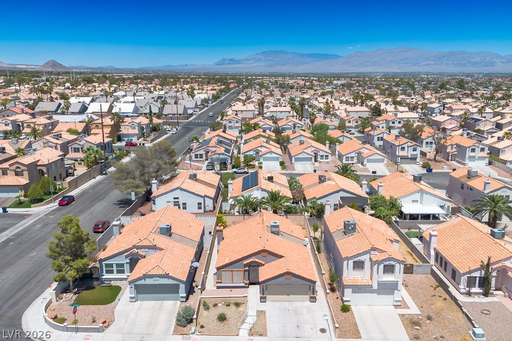 8220 James Grayson Drive Las Vegas NV 89145