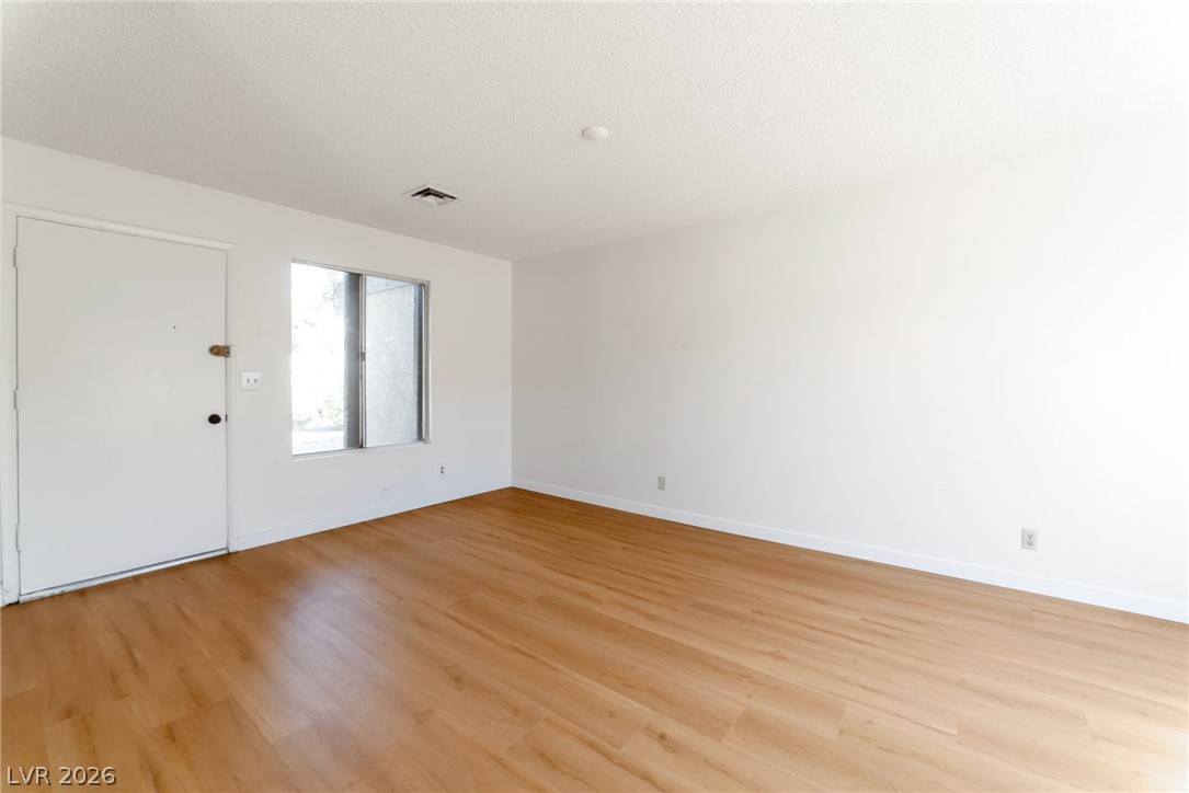 5831 Bromley Avenue Las Vegas NV 89107