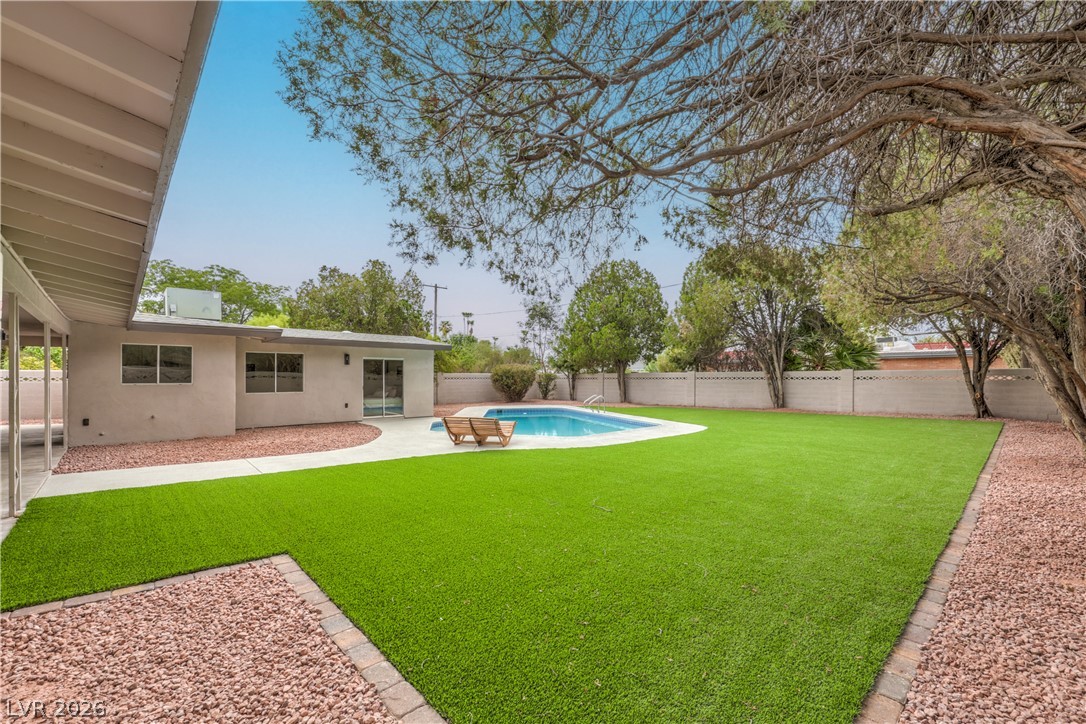 2411 Laurie Drive Las Vegas NV 89102