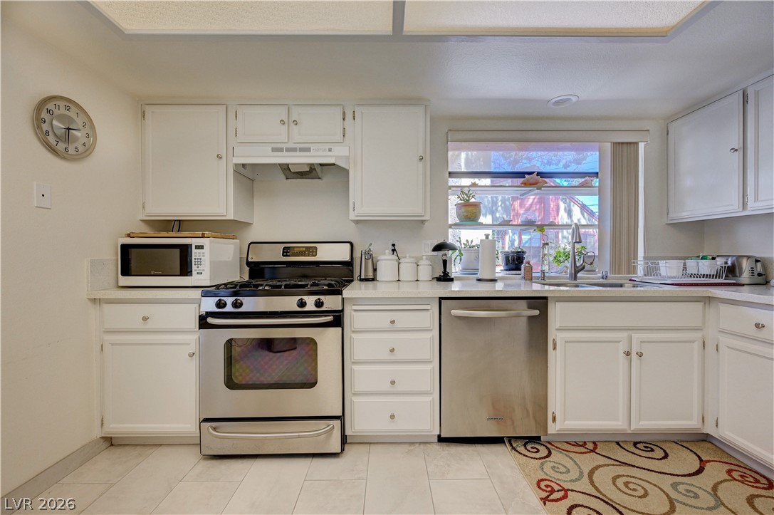 2398 Pickwick Drive Henderson NV 89014