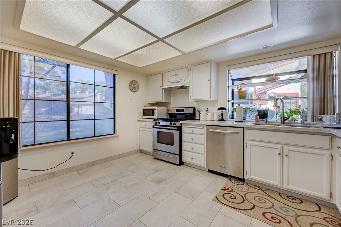 2398 Pickwick Drive Henderson NV 89014