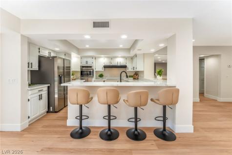 976 Pinehurst Drive Las Vegas NV 89109