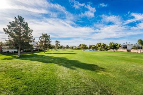 976 Pinehurst Drive Las Vegas NV 89109