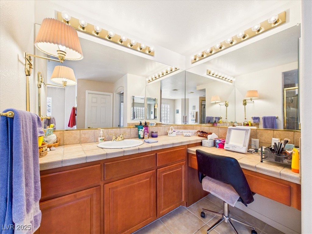 321 Whispering Tree Avenue Las Vegas NV 89183