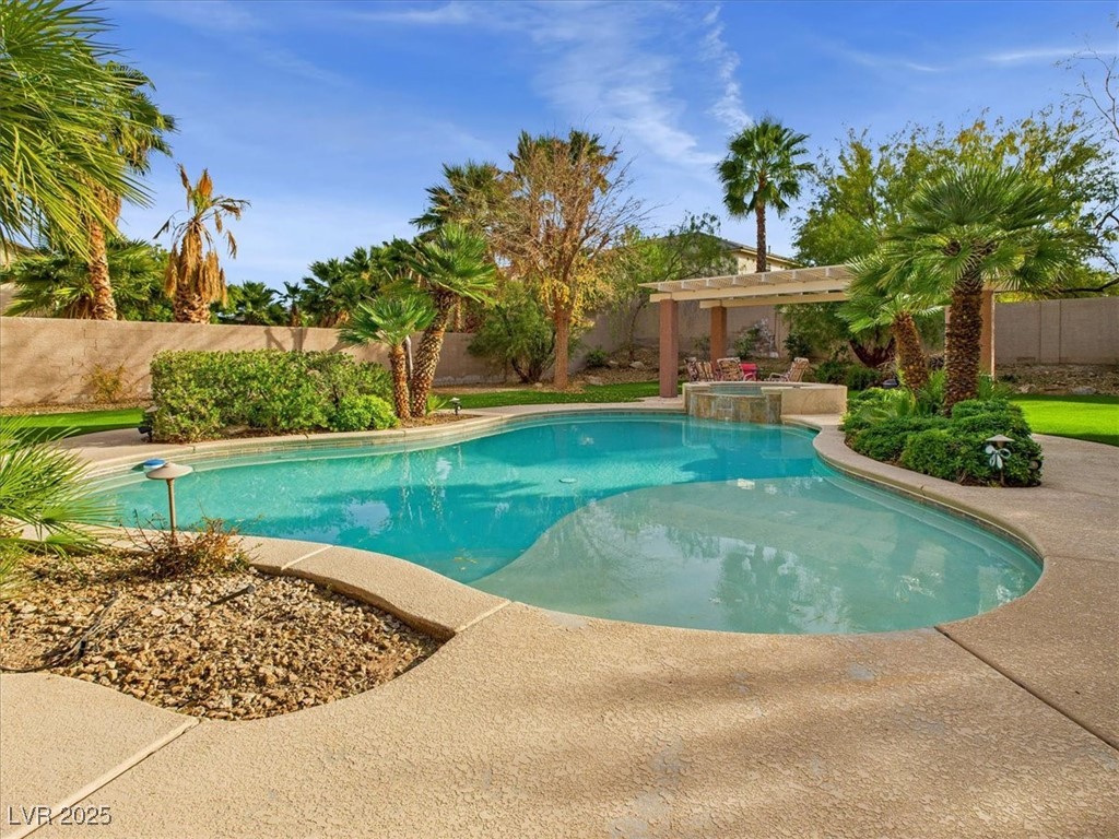 321 Whispering Tree Avenue Las Vegas NV 89183