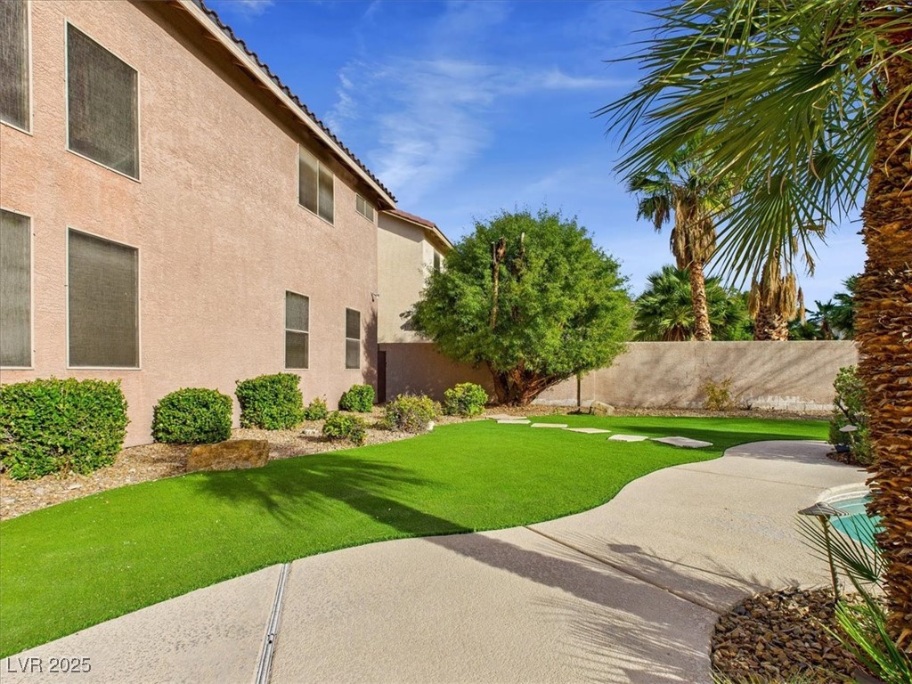 321 Whispering Tree Avenue Las Vegas NV 89183