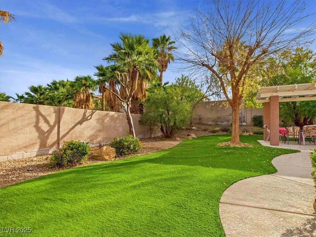 321 Whispering Tree Avenue Las Vegas NV 89183
