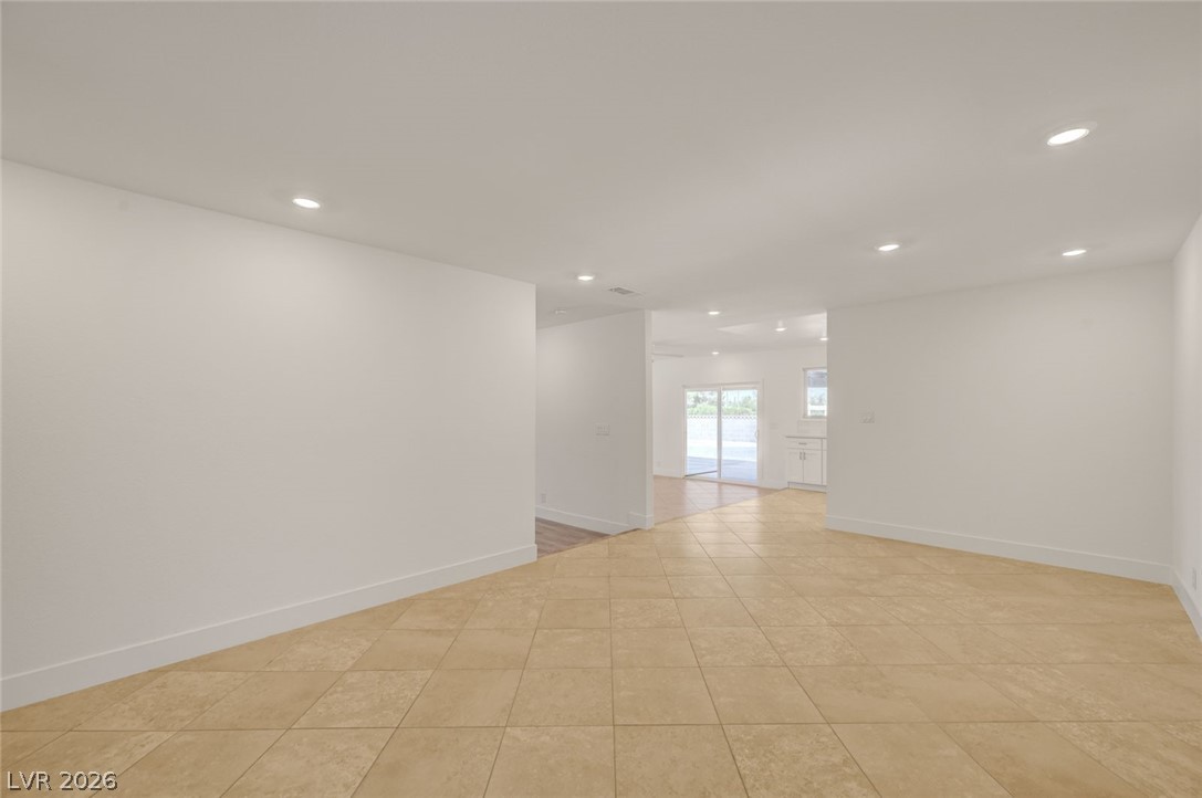 3768 East Russell Road Las Vegas NV 89120