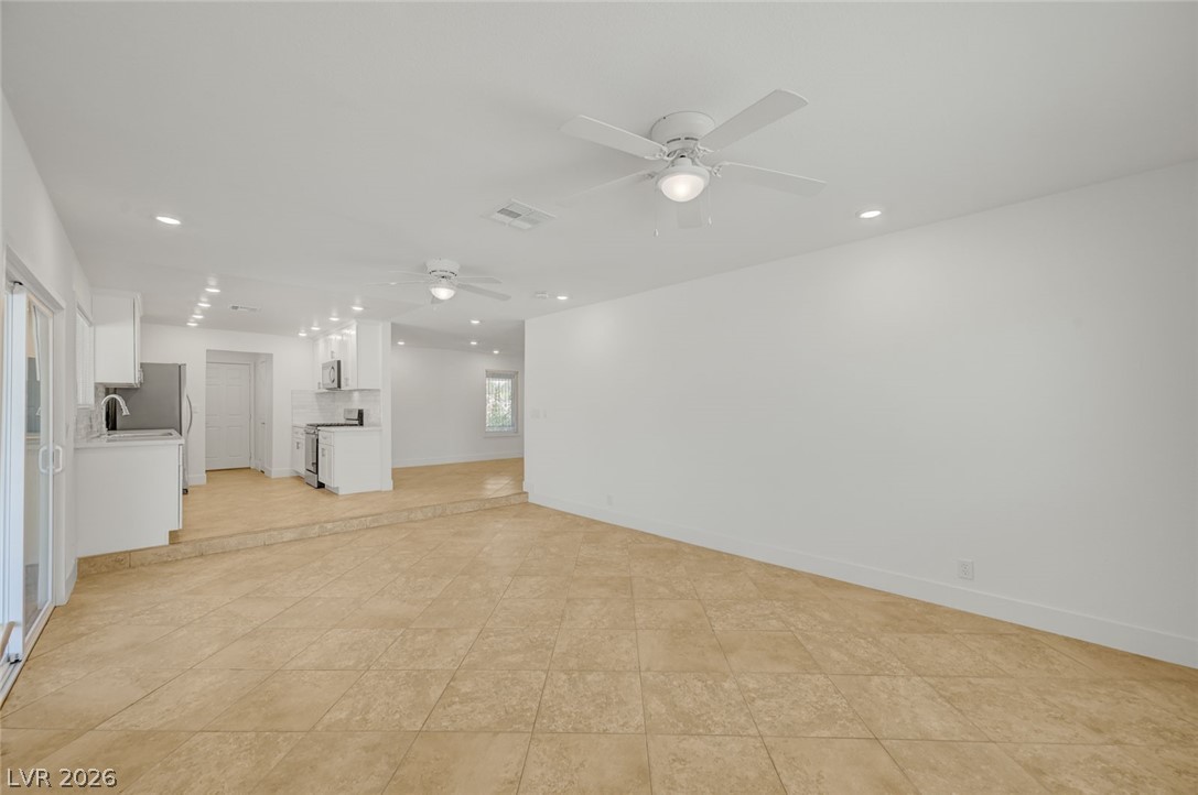 3768 East Russell Road Las Vegas NV 89120