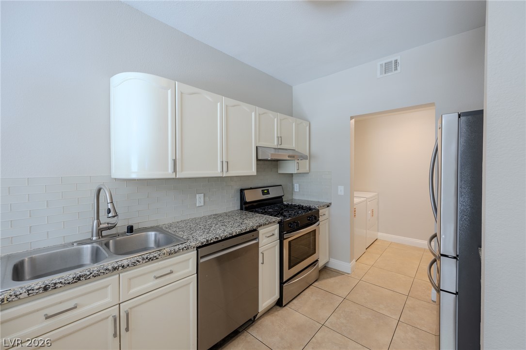 2605 Glen Green Avenue Henderson NV 89074