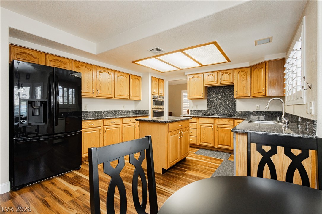 2212 Sapphire Valley Street Las Vegas NV 89128