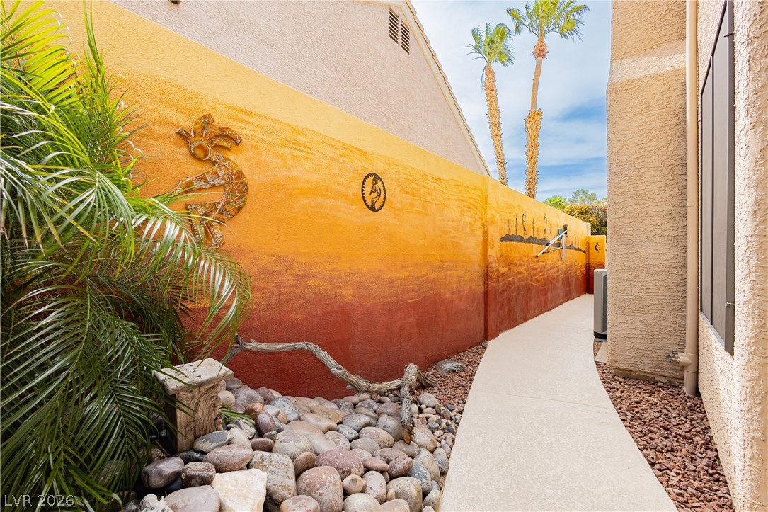 2212 Sapphire Valley Street Las Vegas NV 89128