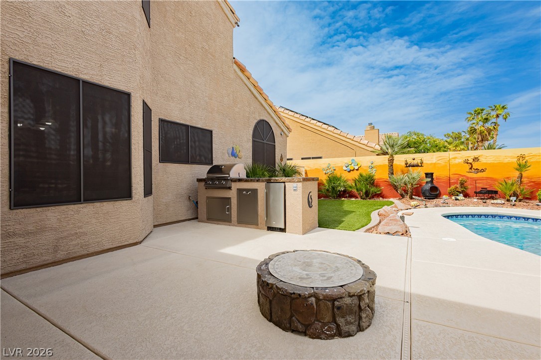 2212 Sapphire Valley Street Las Vegas NV 89128