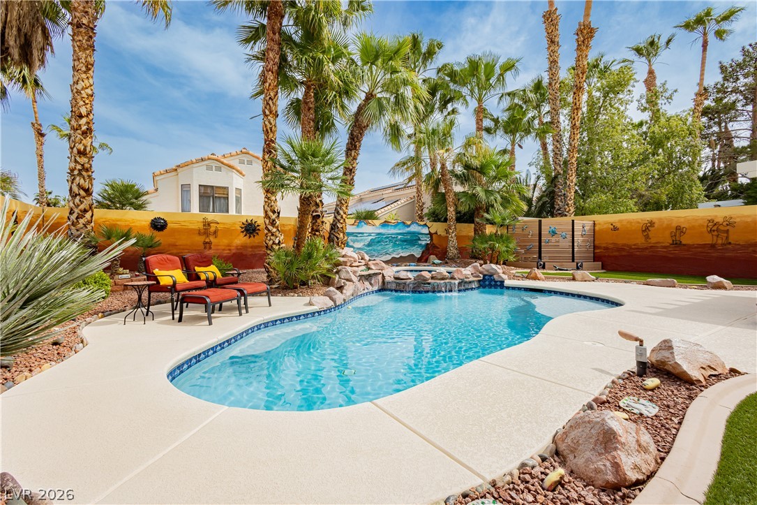 2212 Sapphire Valley Street Las Vegas NV 89128