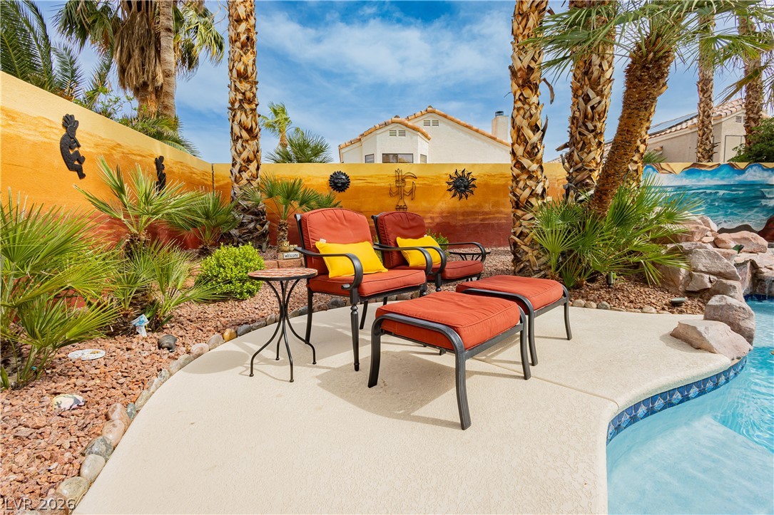 2212 Sapphire Valley Street Las Vegas NV 89128