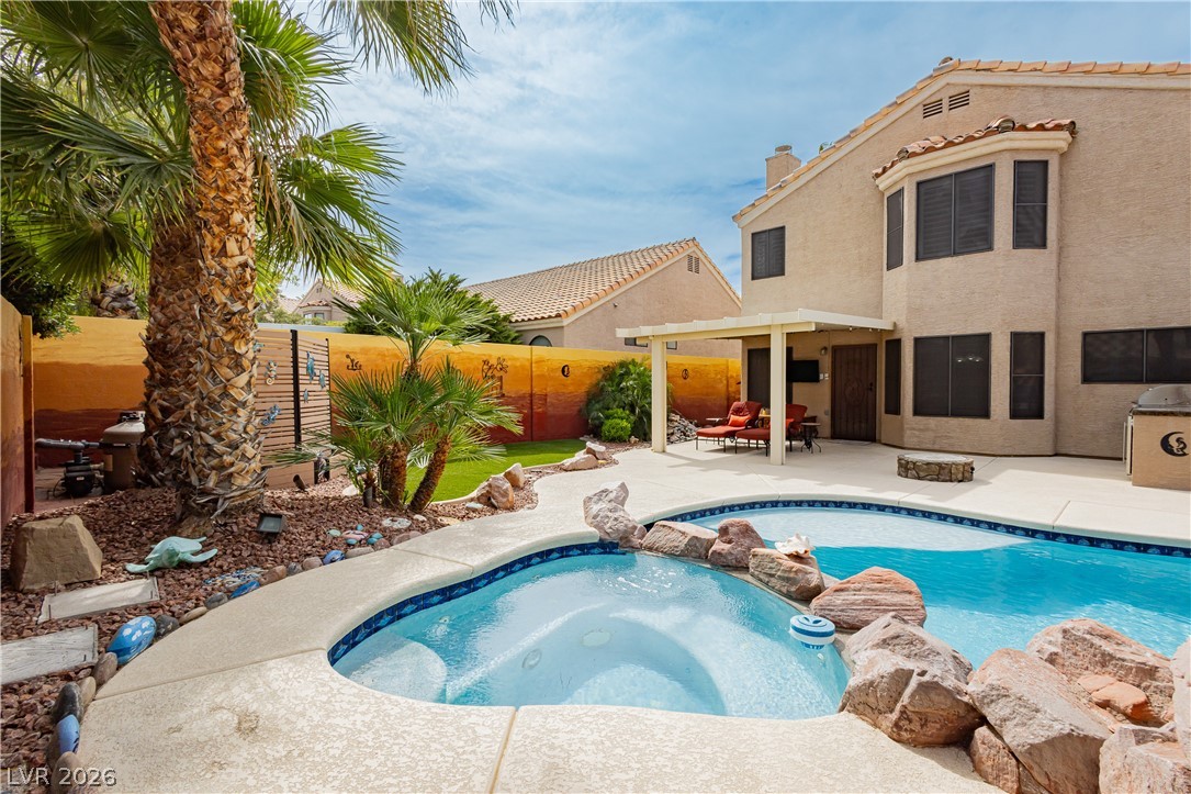 2212 Sapphire Valley Street Las Vegas NV 89128