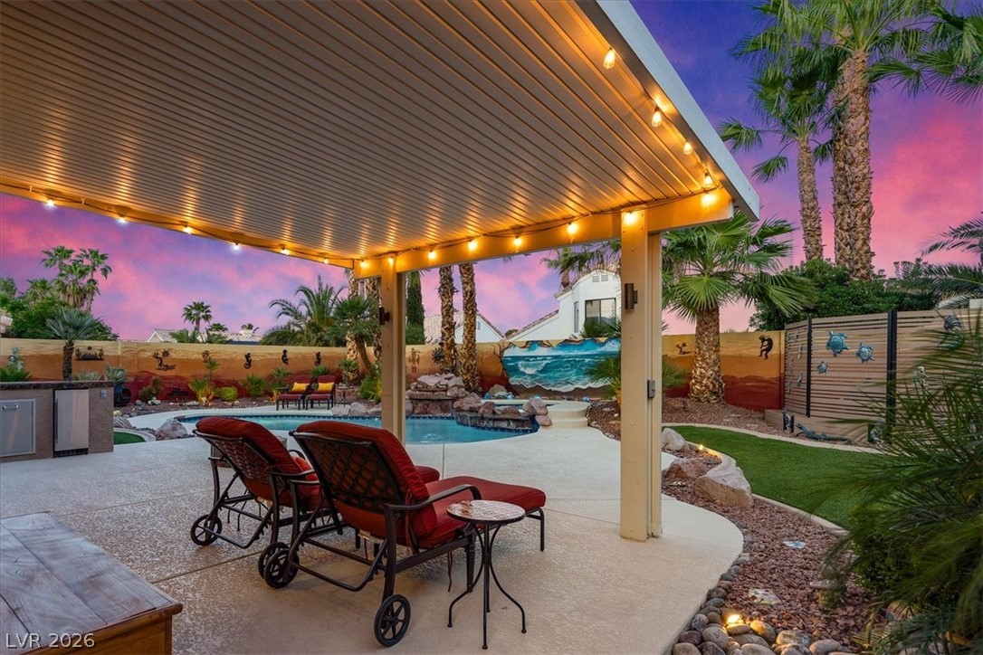 2212 Sapphire Valley Street Las Vegas NV 89128