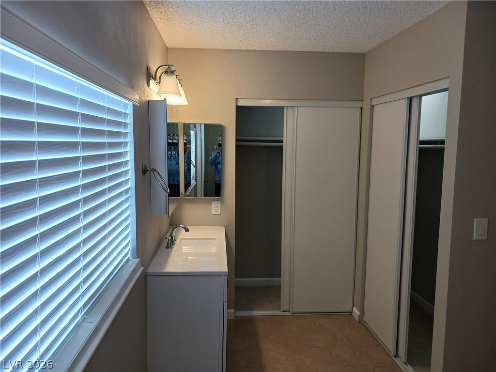 3653 Lone Oak Street Las Vegas NV 89115