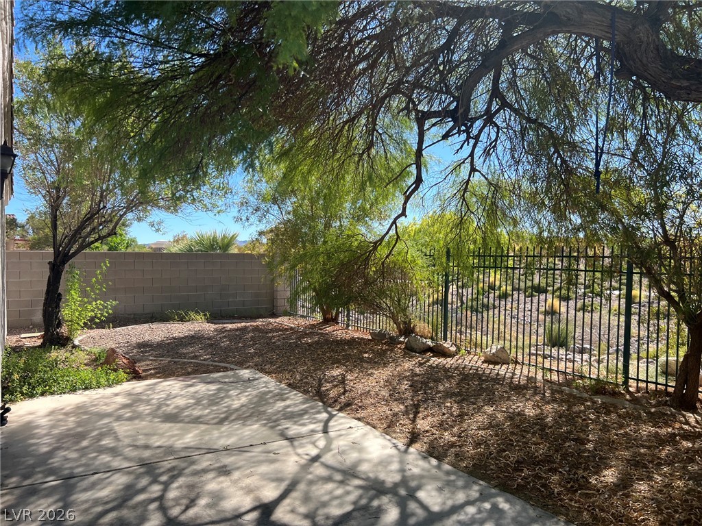 1421 Morning Crescent Street Henderson NV 89052