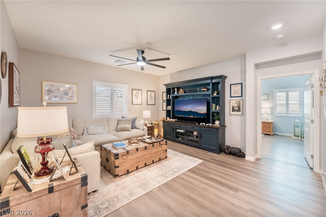 7539 Charlotte Bay Avenue North Las Vegas NV 89084