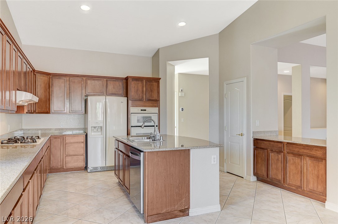 8112 Chestnut Hollow Avenue Las Vegas NV 89131