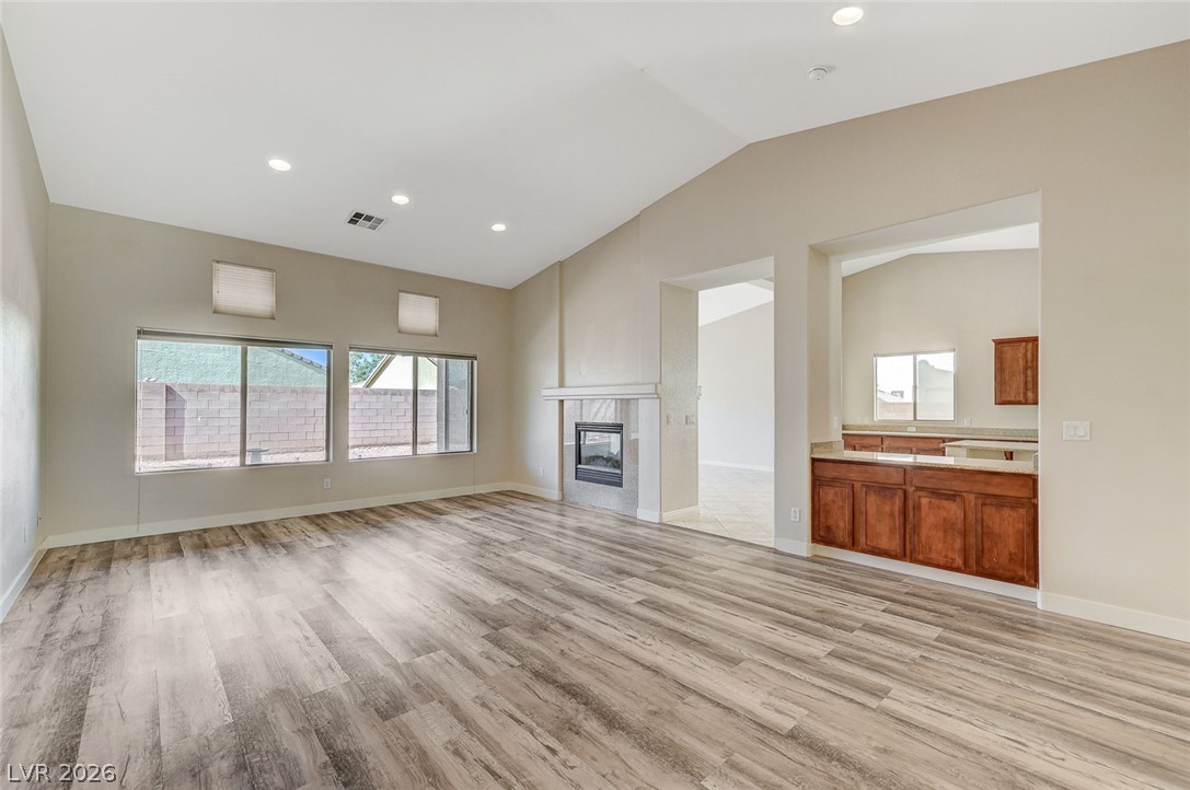 8112 Chestnut Hollow Avenue Las Vegas NV 89131